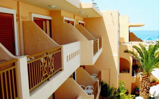 Stüdyo, Kısmi Deniz Manzaralı