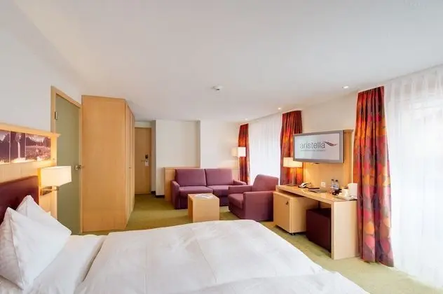 Deluxe Tek Büyük Yataklı Oda, Balkon, Dağ Manzaralı (Matterhorn)