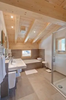 Deluxe Tek Büyük Yataklı Oda, Balkon, Dağ Manzaralı (Matterhorn)