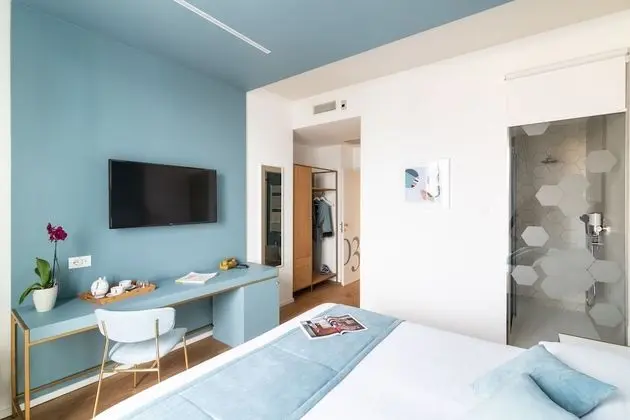 Design Tek Büyük veya İki Ayrı Yataklı Oda, Balkon, Deniz Manzaralı