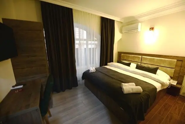 Standard Tek Büyük veya İki Ayrı Yataklı Oda, Balkon