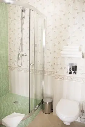 Superior Tek Büyük veya İki Ayrı Yataklı Oda