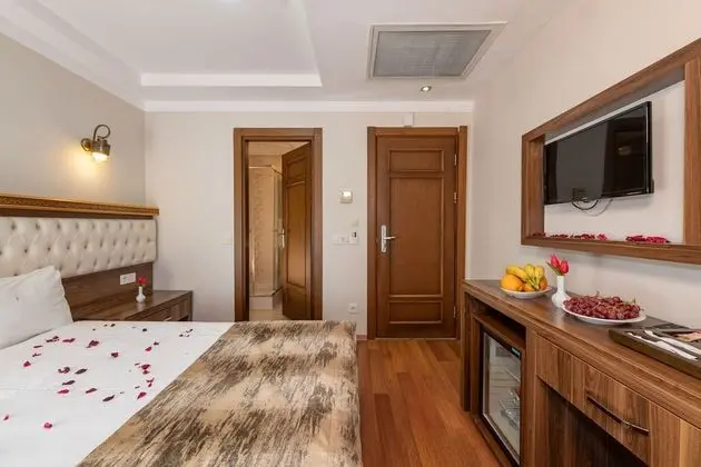 Standard Tek Büyük veya İki Ayrı Yataklı Oda