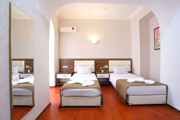 Deluxe Büyük Yataklı Tek Kişilik Oda, Avlu Manzaralı