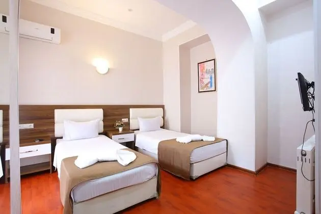 Deluxe Büyük Yataklı Tek Kişilik Oda, Avlu Manzaralı