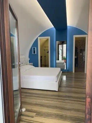 Superior Oda, Birden Çok Yatak, Sigara İçilebilir, Avlu Manzaralı