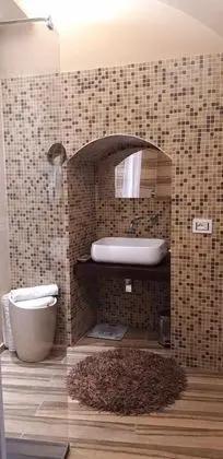 Superior Oda, Birden Çok Yatak, Sigara İçilebilir, Avlu Manzaralı