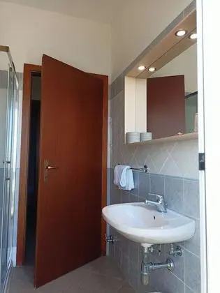 Tek Büyük Yataklı Oda, Deniz Manzaralı (Matrimoniale)