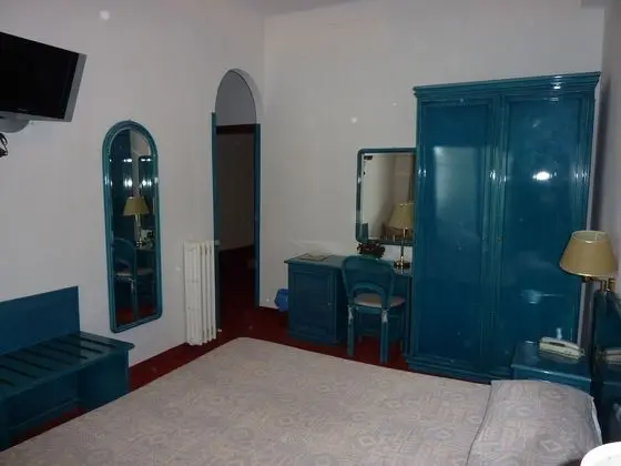 Economy Tek Büyük veya İki Ayrı Yataklı Oda