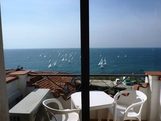 Economy Tek Büyük veya İki Ayrı Yataklı Oda