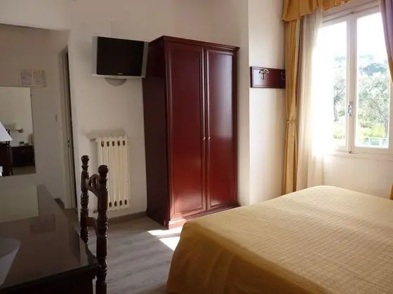 Superior Tek Büyük Yataklı Oda