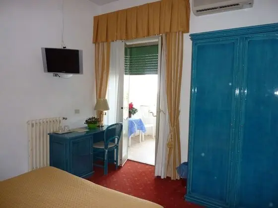 Superior Tek Büyük Yataklı Oda