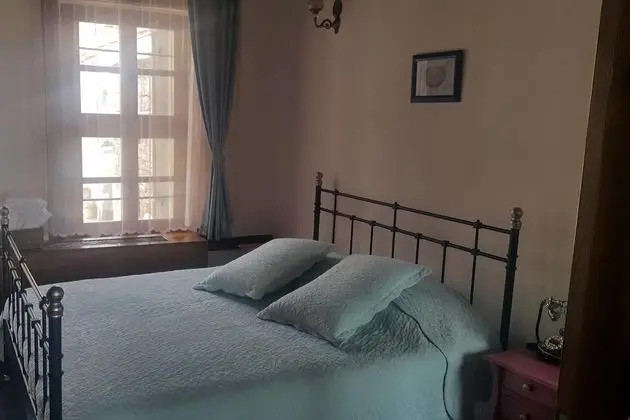 Deluxe triple room-1