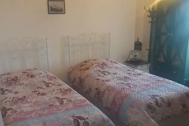 Deluxe triple room-1