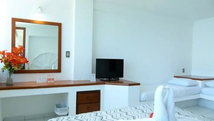 Standard Room, Street View