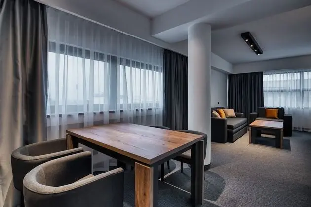 Business Stüdyo Süit