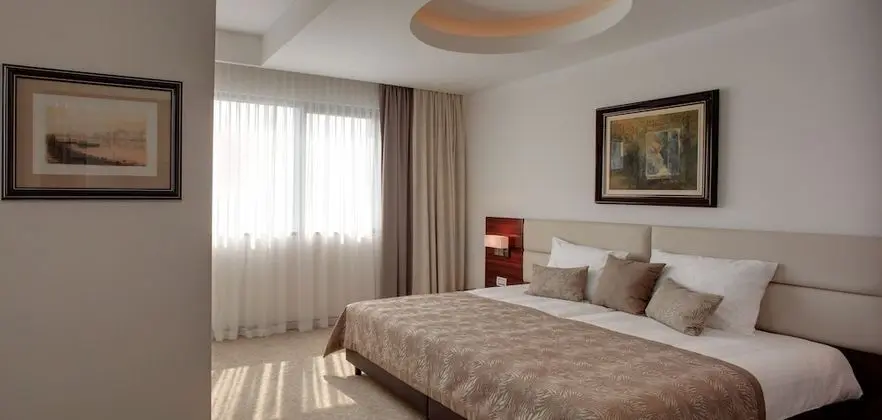 Deluxe Stüdyo Süit