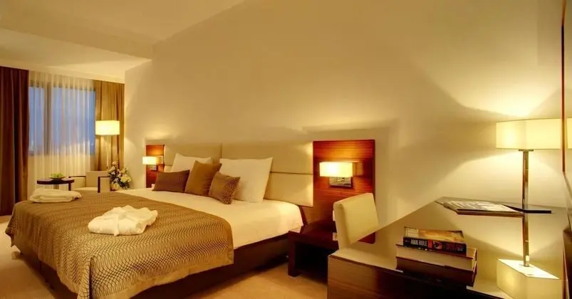 Junior Stüdyo Süit