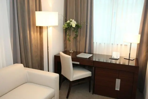 Junior Stüdyo Süit