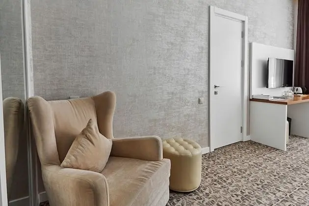 Business Tek Büyük Yataklı Oda