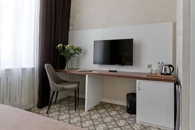 Business Tek Büyük Yataklı Oda