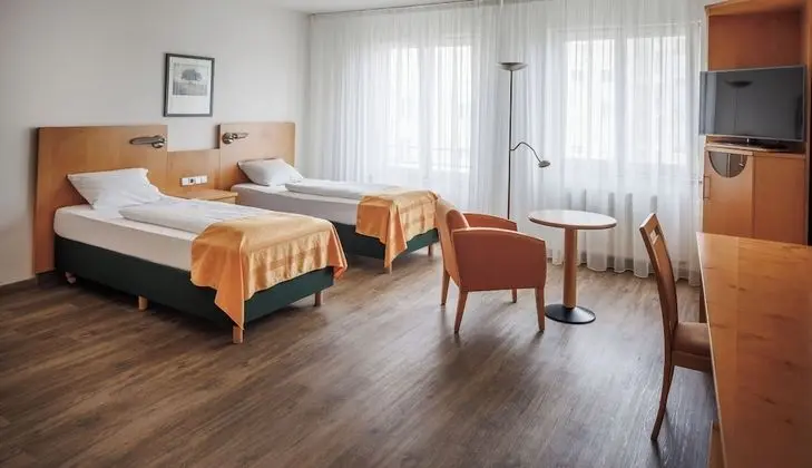 Comfort Tek Büyük veya İki Ayrı Yataklı Oda