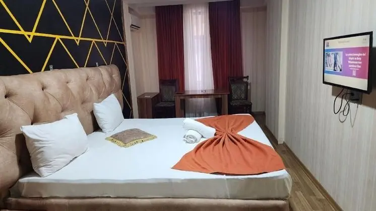 Basic Tek Büyük Yataklı Oda