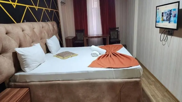 Basic Tek Büyük Yataklı Oda