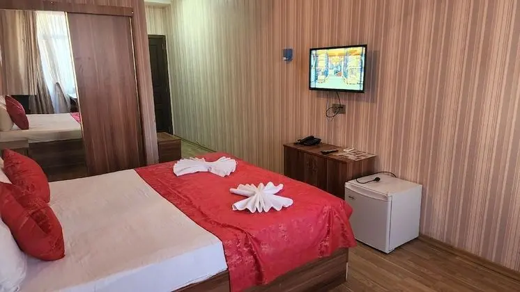 Basic Tek Büyük Yataklı Oda