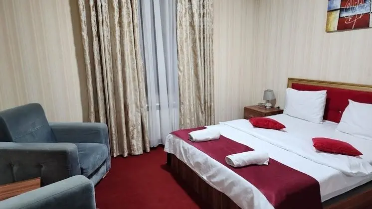 Basic Tek Büyük Yataklı Oda