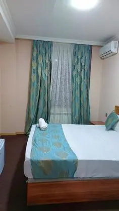 Basic Tek Büyük Yataklı Oda