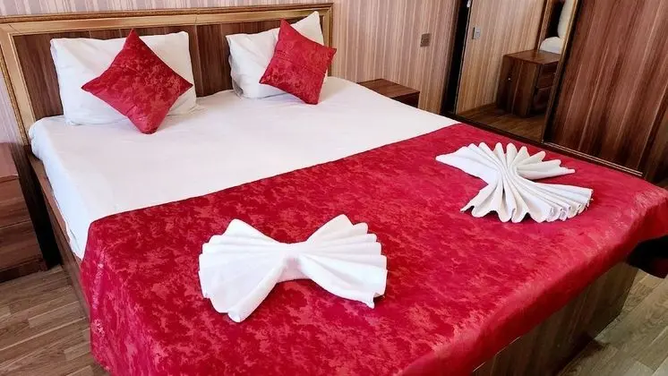 Basic Tek Büyük Yataklı Oda