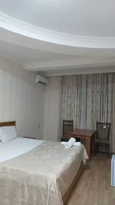 Basic Tek Büyük Yataklı Oda