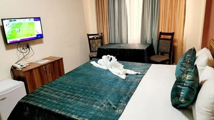 Basic Tek Büyük Yataklı Oda