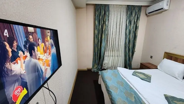 Basic Tek Büyük Yataklı Oda
