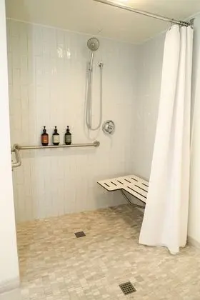 Club Süit, 1 En Büyük (King) Boy Yatak, Engellilere Uygun (Club Premier Suite, Roll In Shower)