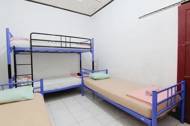 Ortak Ranzalı Oda, Sadece erkekler için