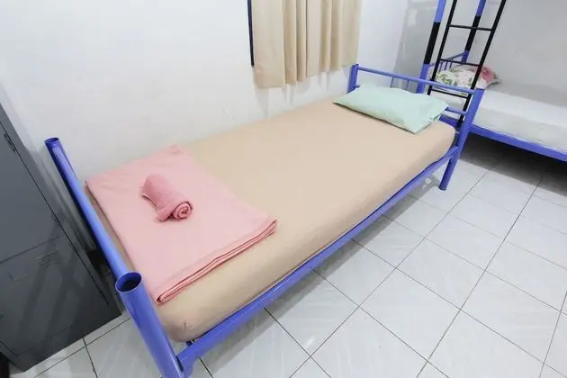 Ortak Ranzalı Oda, Sadece kadınlar için