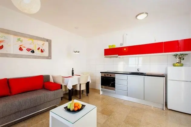 Donkey. Sea View Apartment with Panoramic Balcony