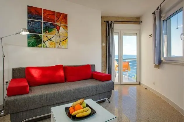 Donkey. Sea View Apartment with Panoramic Balcony