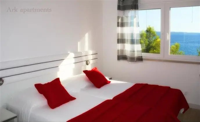 Donkey. Sea View Apartment with Panoramic Balcony