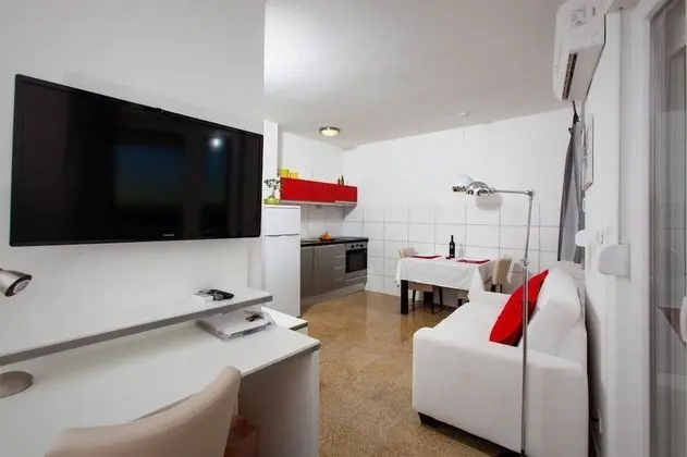 Rabbit. Sea View Studio with Panoramic Balcony