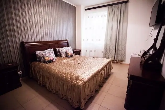 Classic Tek Büyük Yataklı Oda