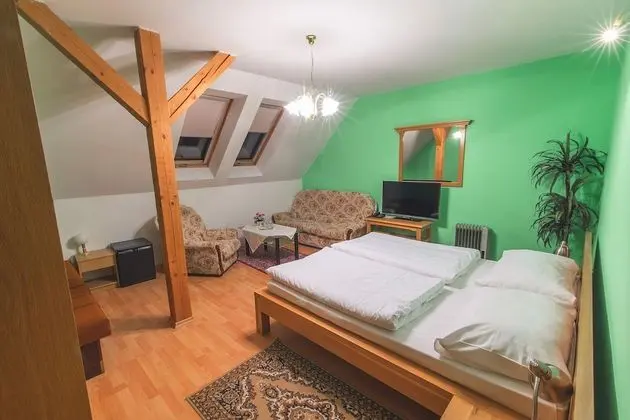 Tek Büyük Yataklı Oda