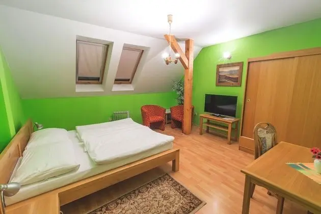 Tek Büyük Yataklı Oda