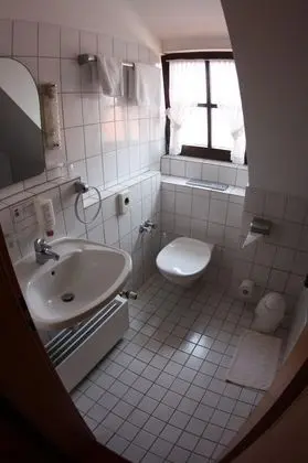 Family Tek Büyük Yataklı Oda