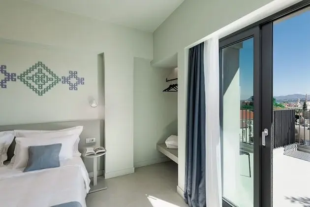 Superior Tek Büyük Yataklı Oda, Teras, Şehir Manzaralı