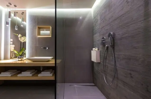 Deluxe Suite, 2 Bedrooms, Sea View  (2nd / 3rd floor)