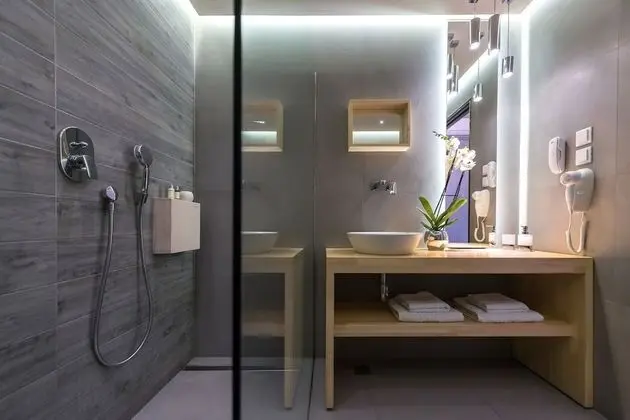 Deluxe Suite, 2 Bedrooms, Sea View  (2nd / 3rd floor)