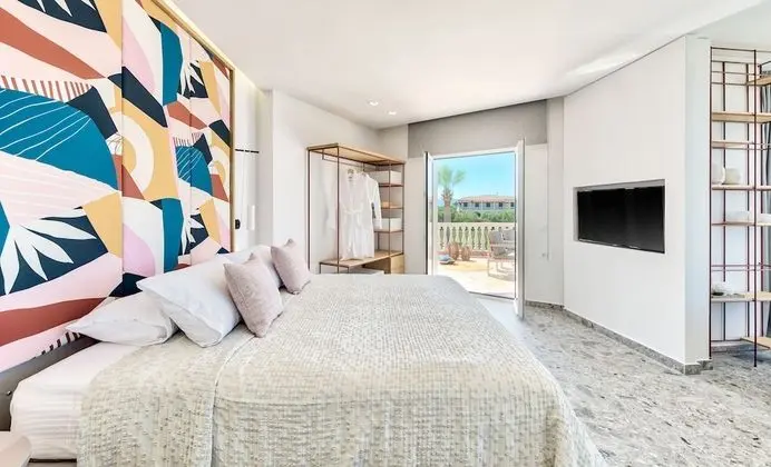 Grand Suite, Jetted Tub, Sea View  (2nd / 3rd floor)